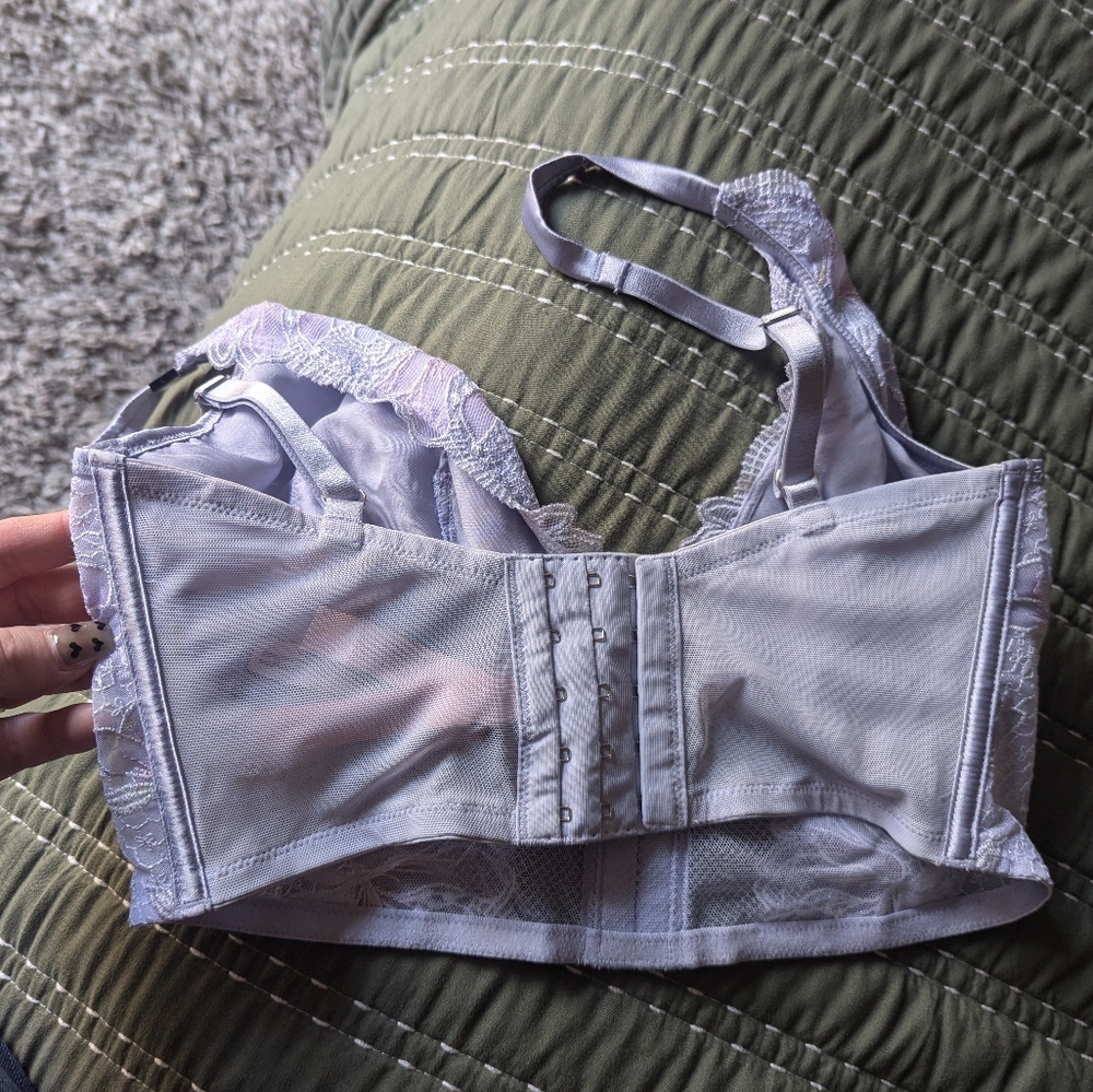Victoria's Secret Purple Wireless Bra with Textured Design and Wide Straps - Picture 7 of 8